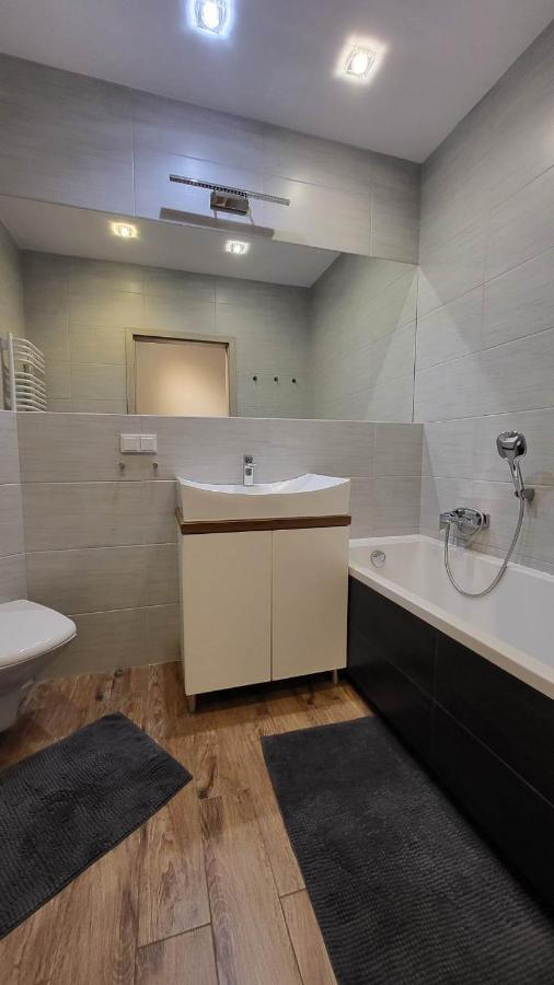 Апартаменти Apartament Czerwone Maki Краків Екстер'єр фото